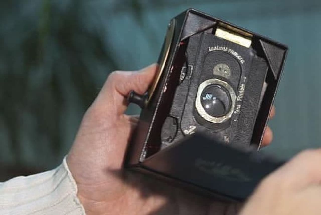 39ドルで買えるビンテージ風インスタントカメラ「Jollylook」
