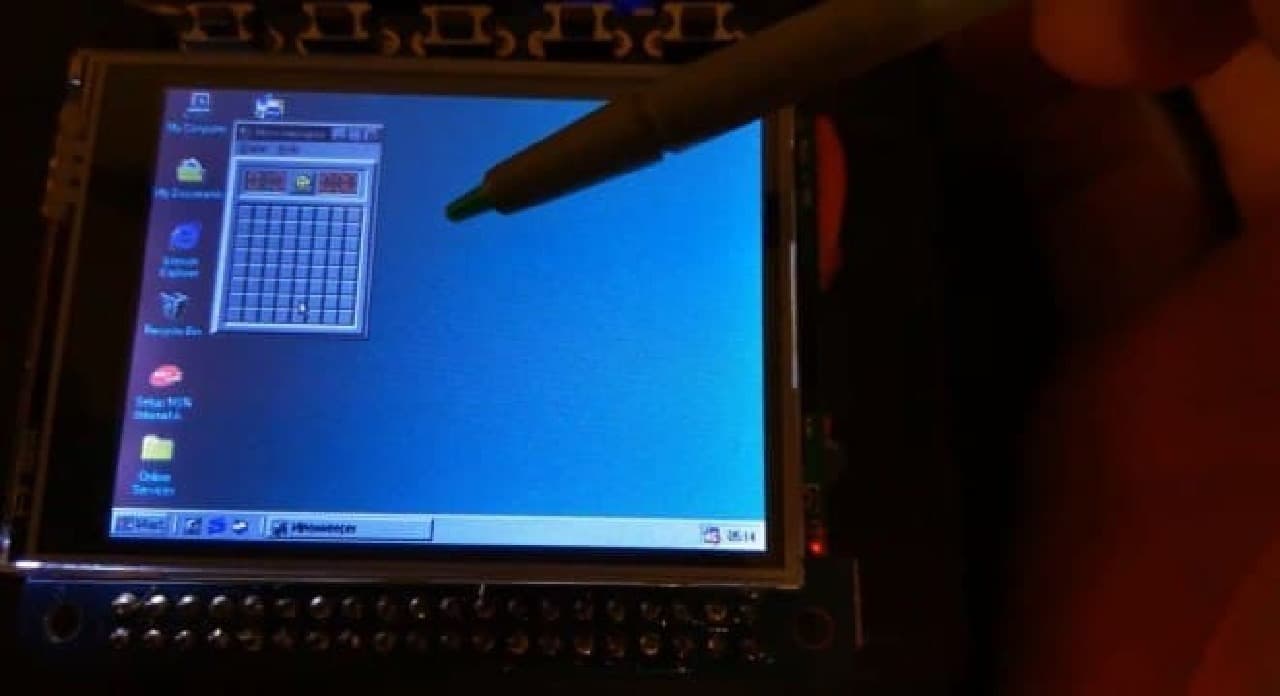 Raspberry Piで作った「Windows 98 Wrist Watch」