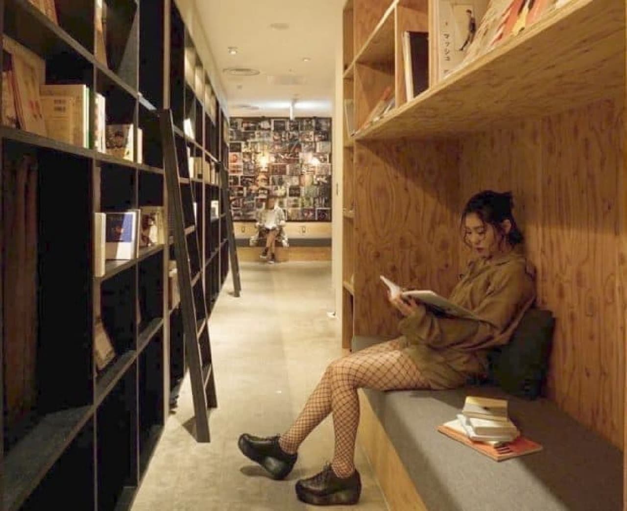 泊まれる本屋「BOOK AND BED TOKYO 福岡店」