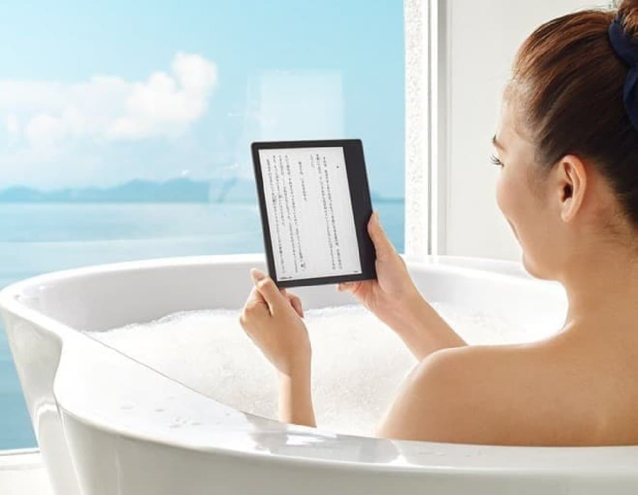 お風呂で、コミックを読む―防水タイプの「Kindle Oasis」