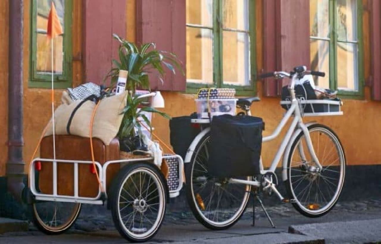 IKEAのトレーラーを簡単に取り付けられる自転車「SLADDA」