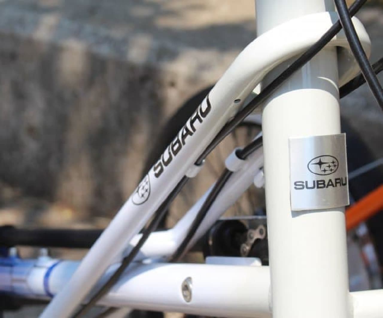 MTB版の「SUBARUオリジナルデザインAWD自転車」