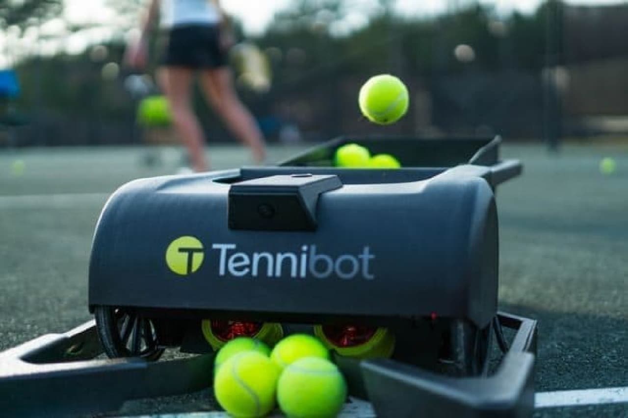 もう球拾いは要らない―自動でボールを集めてくれる「Tennibot」