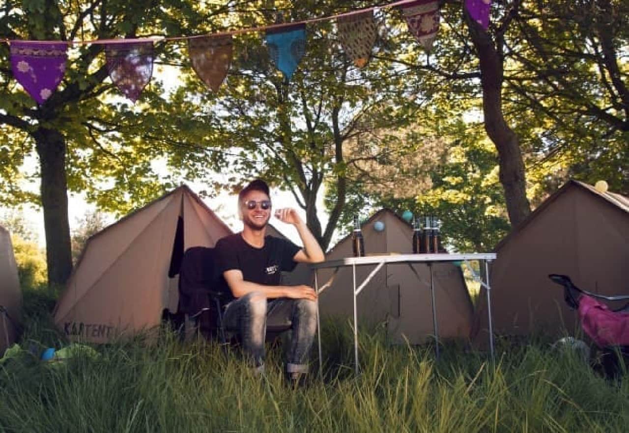 ダンボールでできたテント「KARTENT」－夏フェス向けに開発されました