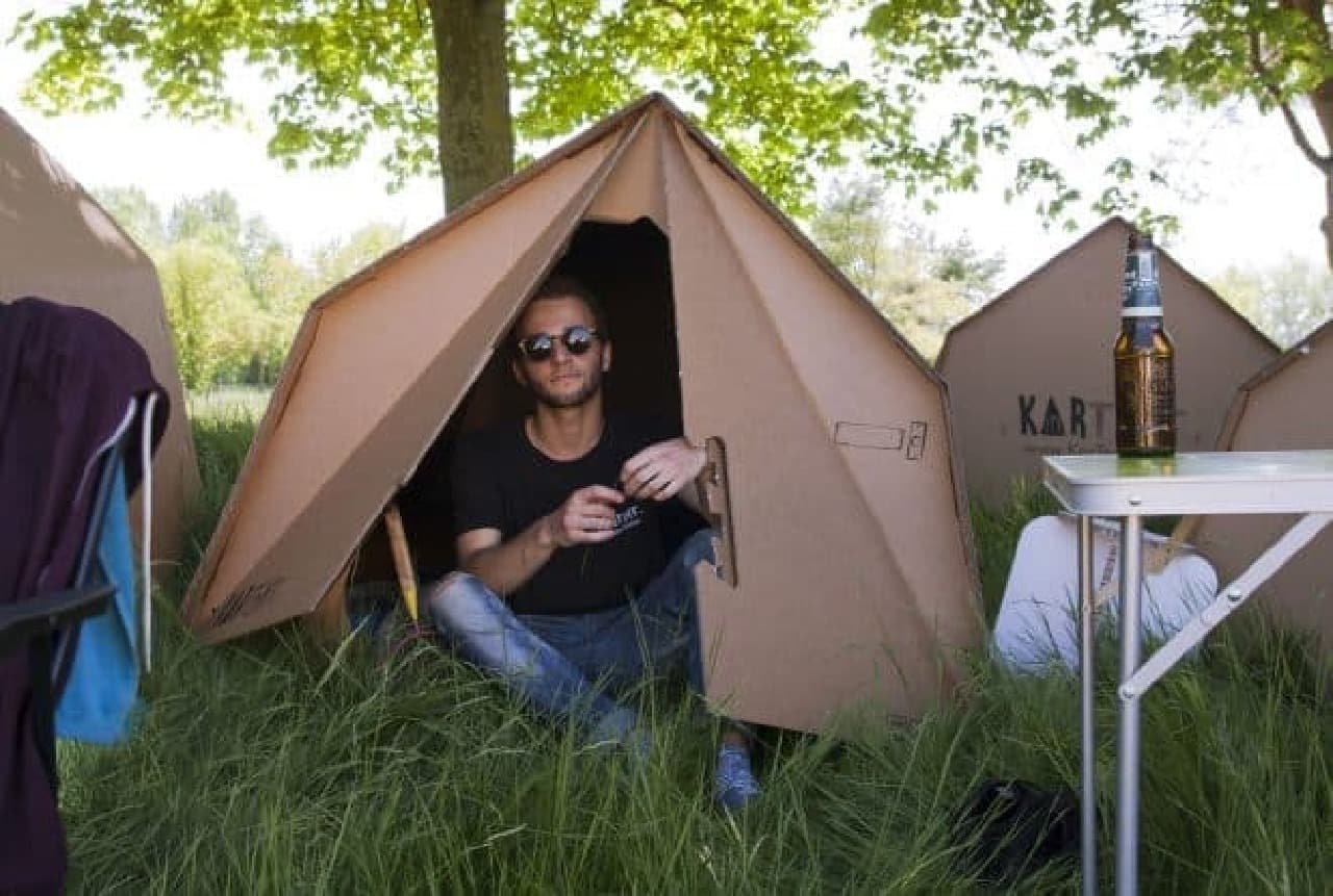 ダンボールでできたテント「KARTENT」－夏フェス向けに開発されました