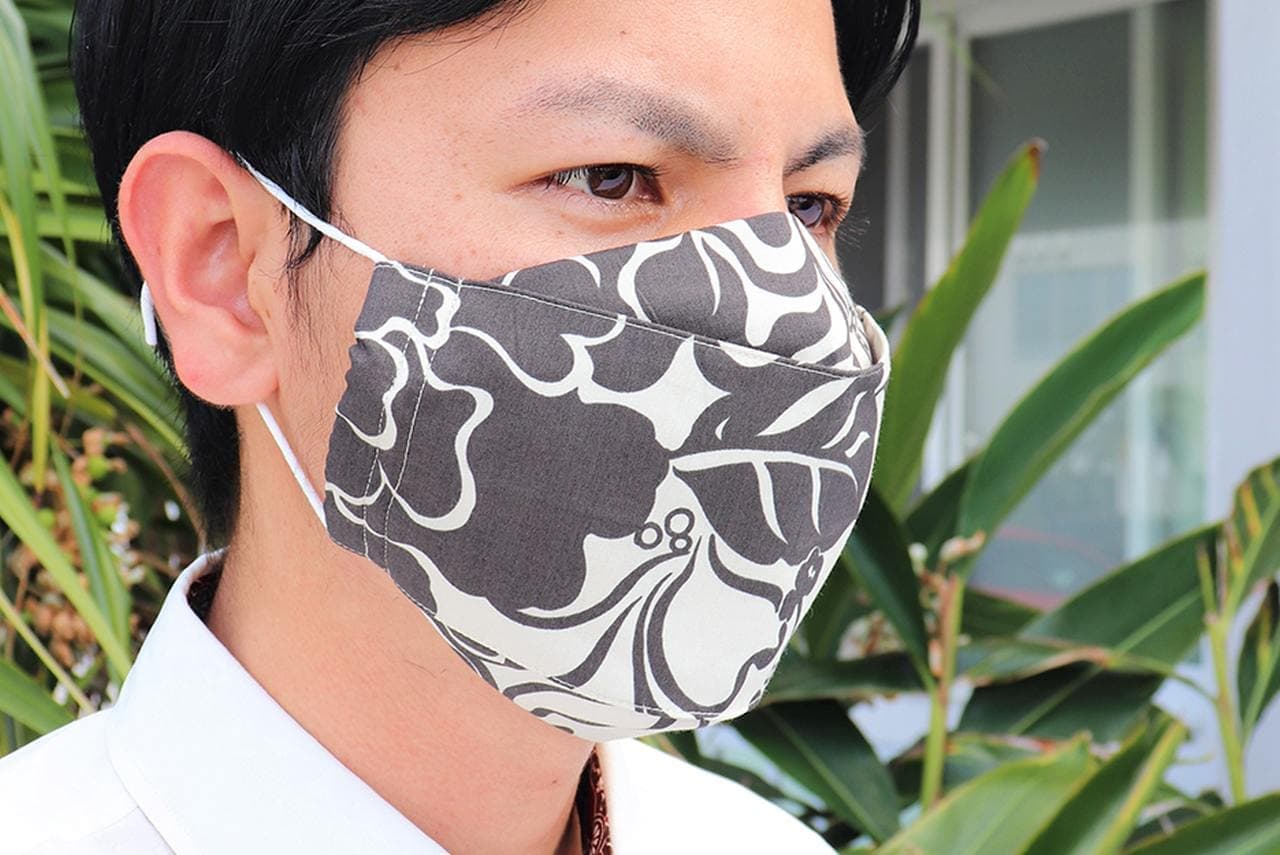 かりゆしウェア生地のマスク「MAJUNオリジナル布マスク」に吸汗速乾素材を使用した「MAJUNオリジナル夏用布マスク」