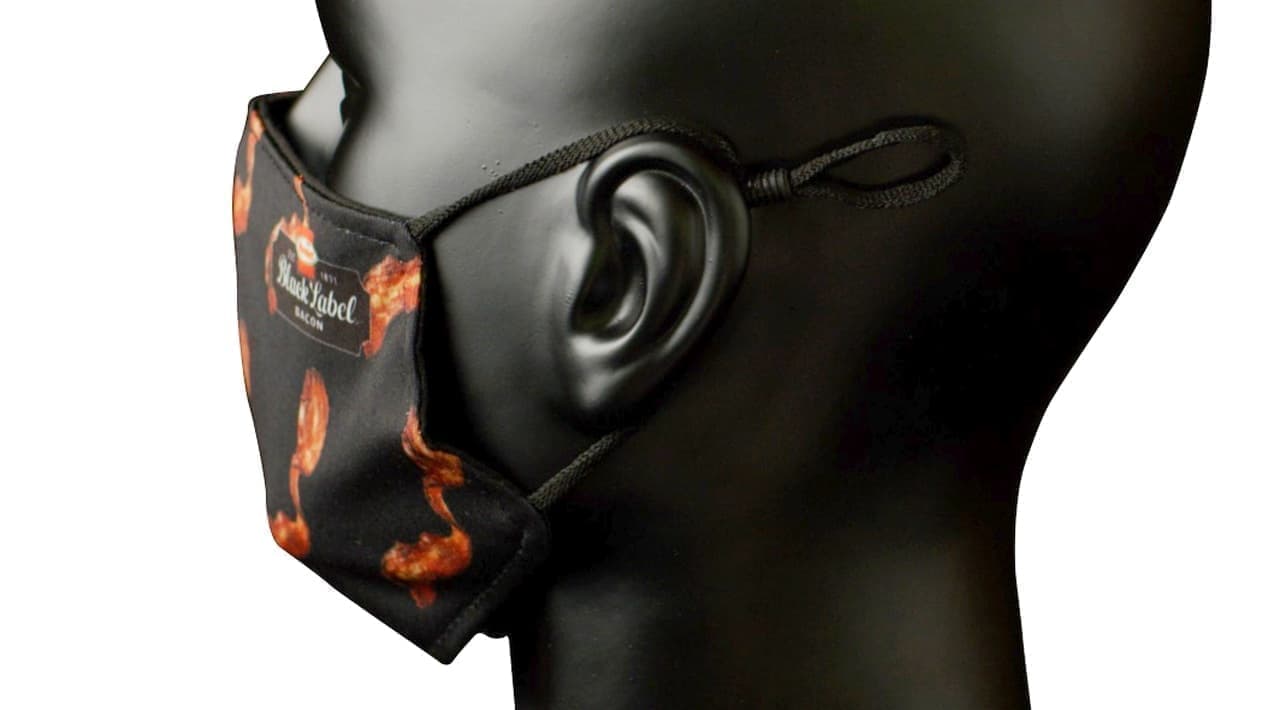 ベーコンの香りのマスク ブラックラベルの「Breathable Bacon（吸えるベーコン）」 