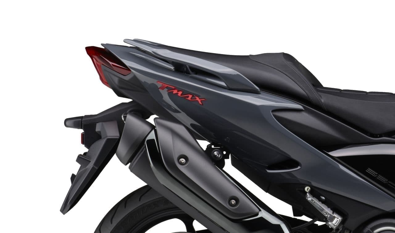 ヤマハ「TMAX560 TECH MAX ABS」に2021年モデル スポーティなイメージの「グレー」を新設定