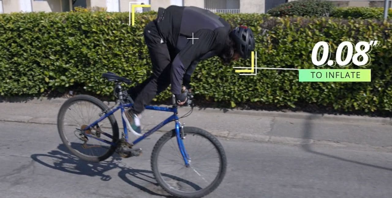 自転車用のエアバッグジャケット「CIRRUS」 0.08秒で膨らむ＆繰り返し使える