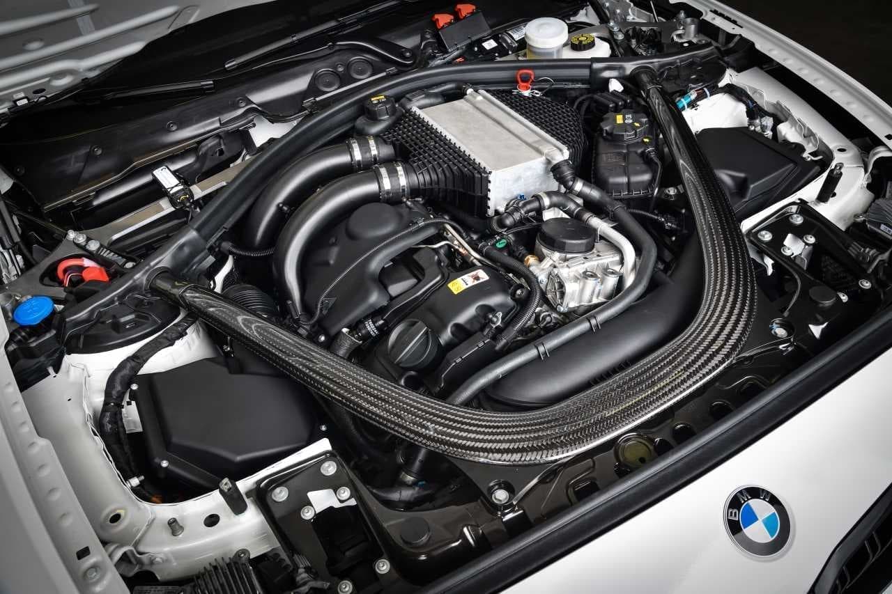 BMW M2 CSベースのサーキット専用モデル「BMW M2 CS Racing」購入受付開始