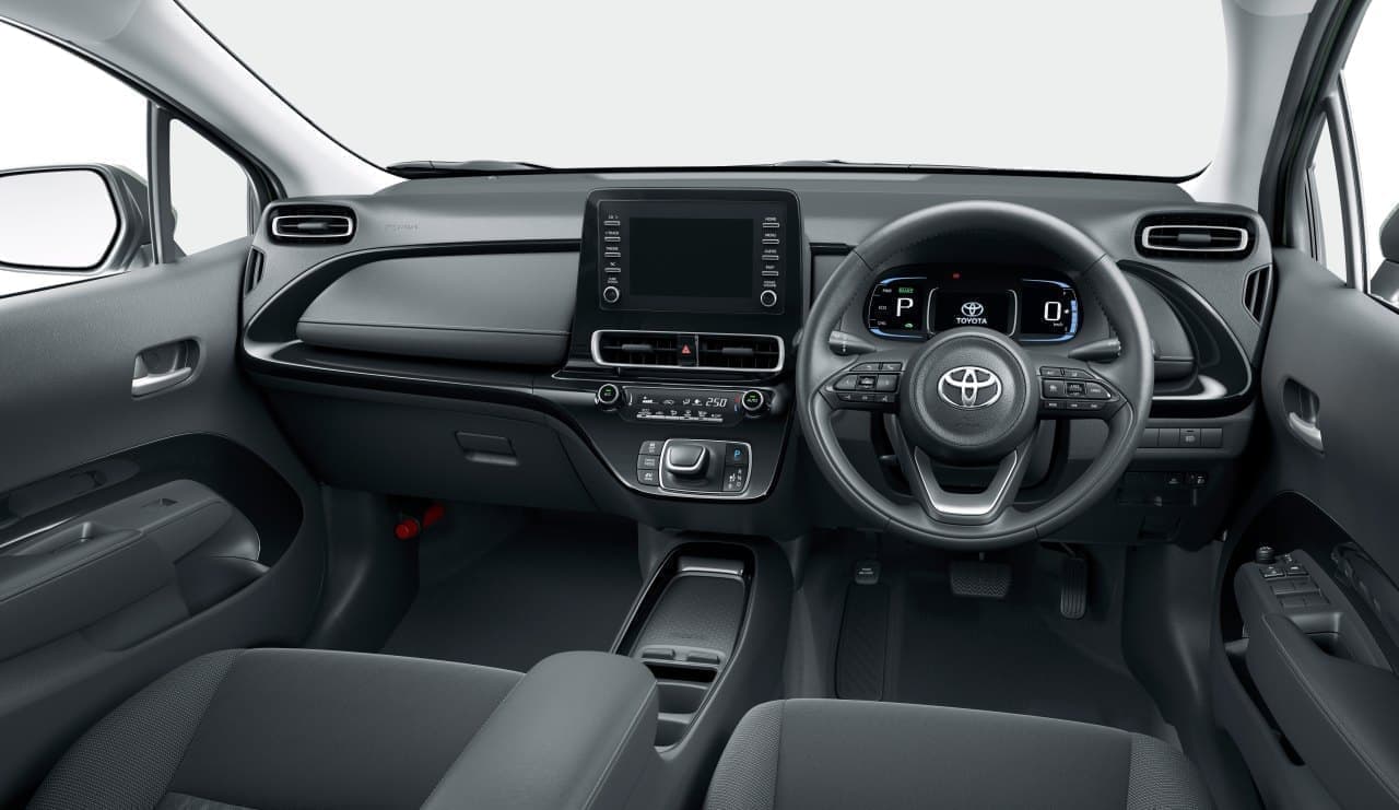 トヨタが新型「アクア」発売 － 「快感ペダル」をトヨタ初採用