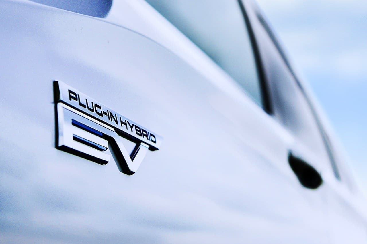 三菱自動車が新型「アウトランダー」PHEVモデルを今冬発売 