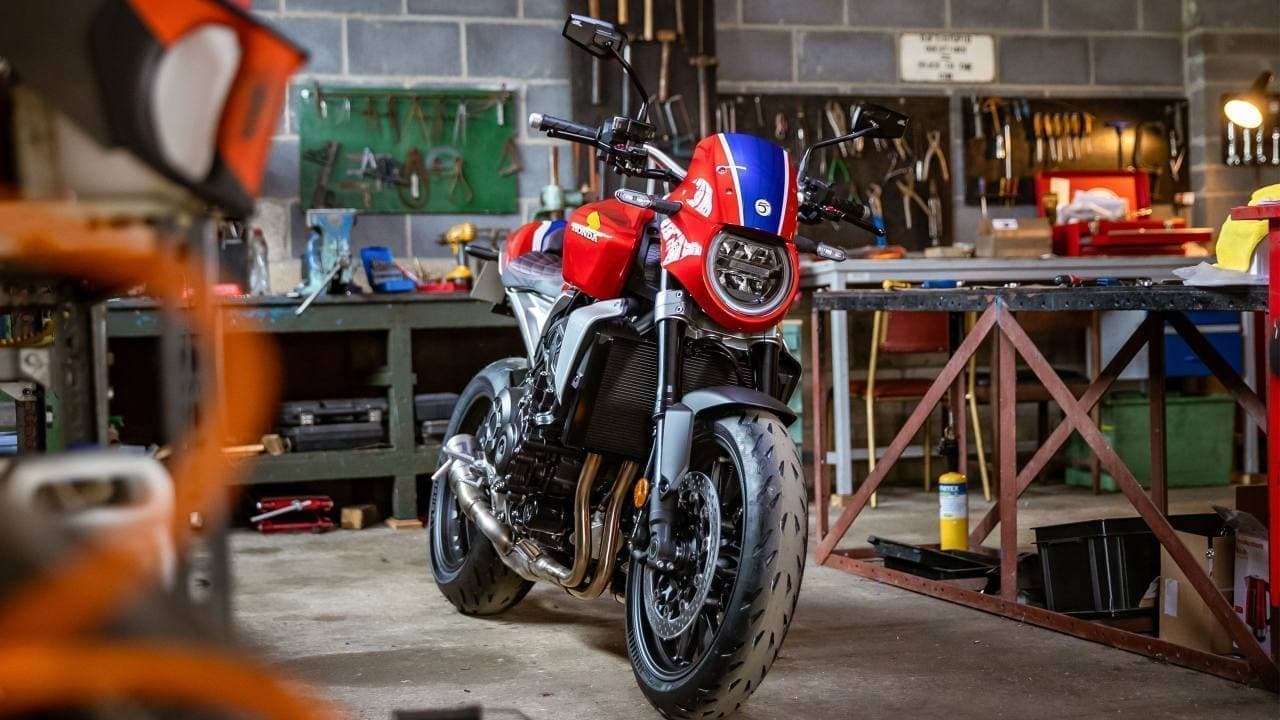 ホンダが「CB1000R」ベースのカスタムバイク「2021 CB1000R 5Four」を英国で発表