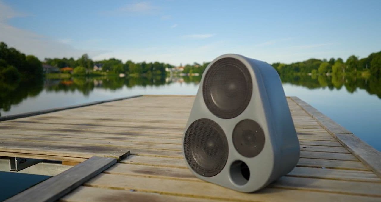 アウトドアでも余裕の大音量 出力音圧レベル125dBのBluetoothスピーカー「Enkl Speaker」