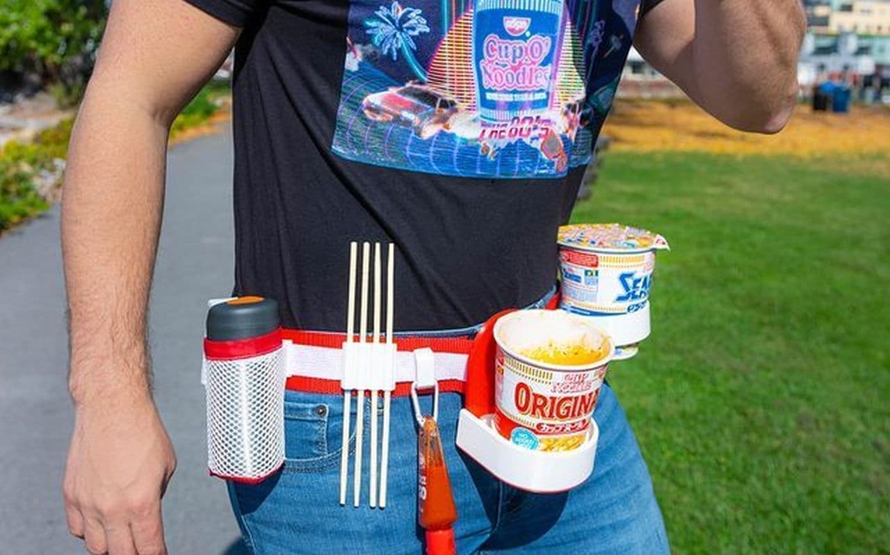 「Cup Noodles Utility Belt」 カップヌードル誕生50年を祝って製作