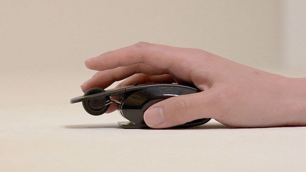 テコの原理でマウス操作をもっと楽に クリック操作が軽く指が痛くならない「Elasto」