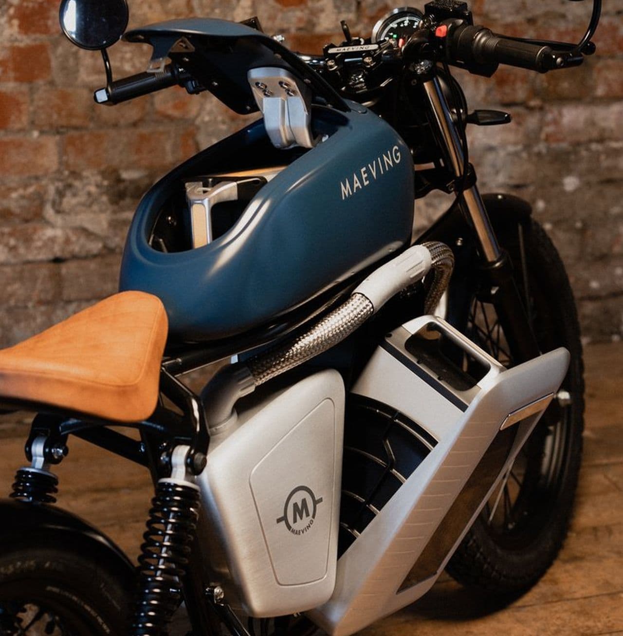 自転車に乗れるなら電動バイクMAEVING RM1にも乗れる カフェレーサースタイルのデザインと簡単操作＆メンテナンス