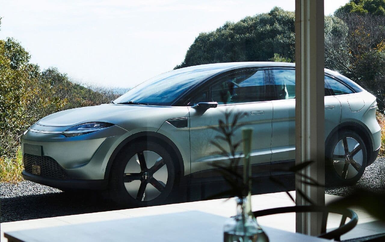 ソニーがSUVタイプの電気自動車「VISION-S 02」をCES 2022で発表