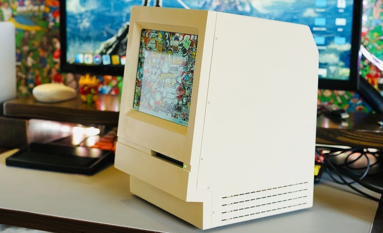 Macintosh型Windows PC販売中！ 外観は1984年のMacintoshだけど中身はWindows 10を搭載したデスクトップPCです