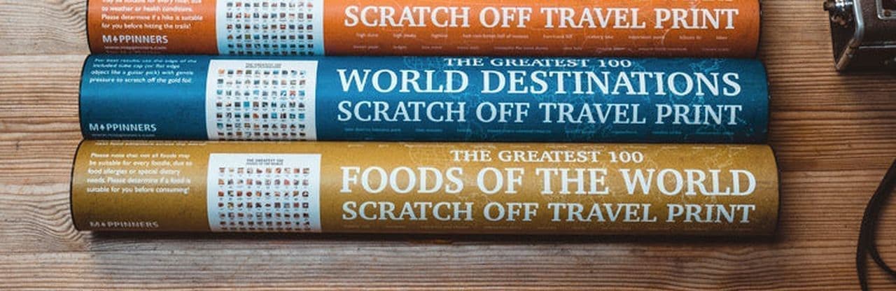 食べたメニューをスクラッチしていく「The Greatest 100 Foods of the World Scratch Off Travel Print」