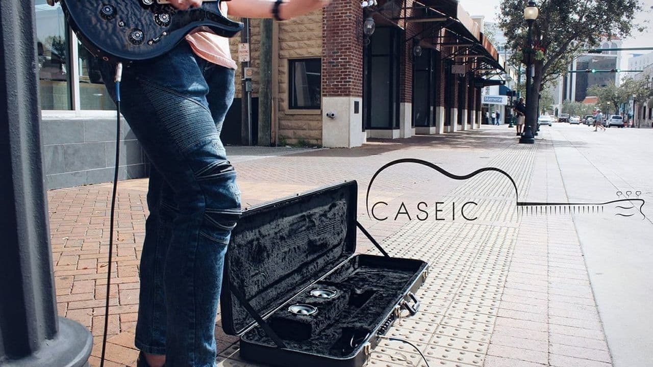 ストリートミュージシャンの必需品になるか？アンプを装備したギターケース「Caseic」 [インターネットコム]