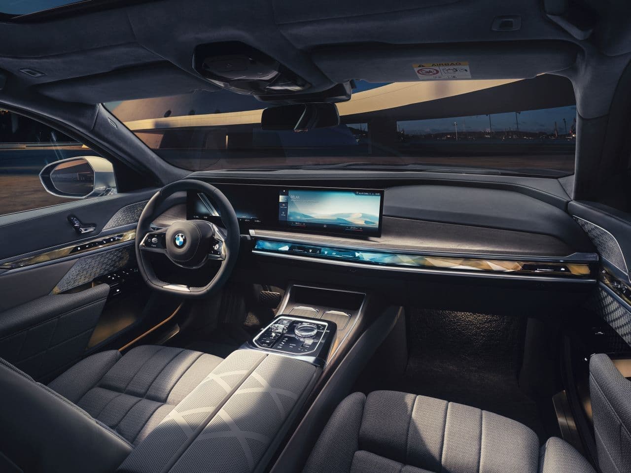 新型BMW 7シリーズの初期生産限定モデル「THE FIRST EDITION」先行販売受付開始 ― オンラインストア限定＆150台限定