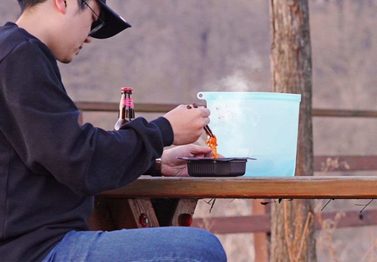 キャンプに便利　水で食べ物を温められる加熱パック「ジクバンクック」の先行販売がMakuakeでスタート