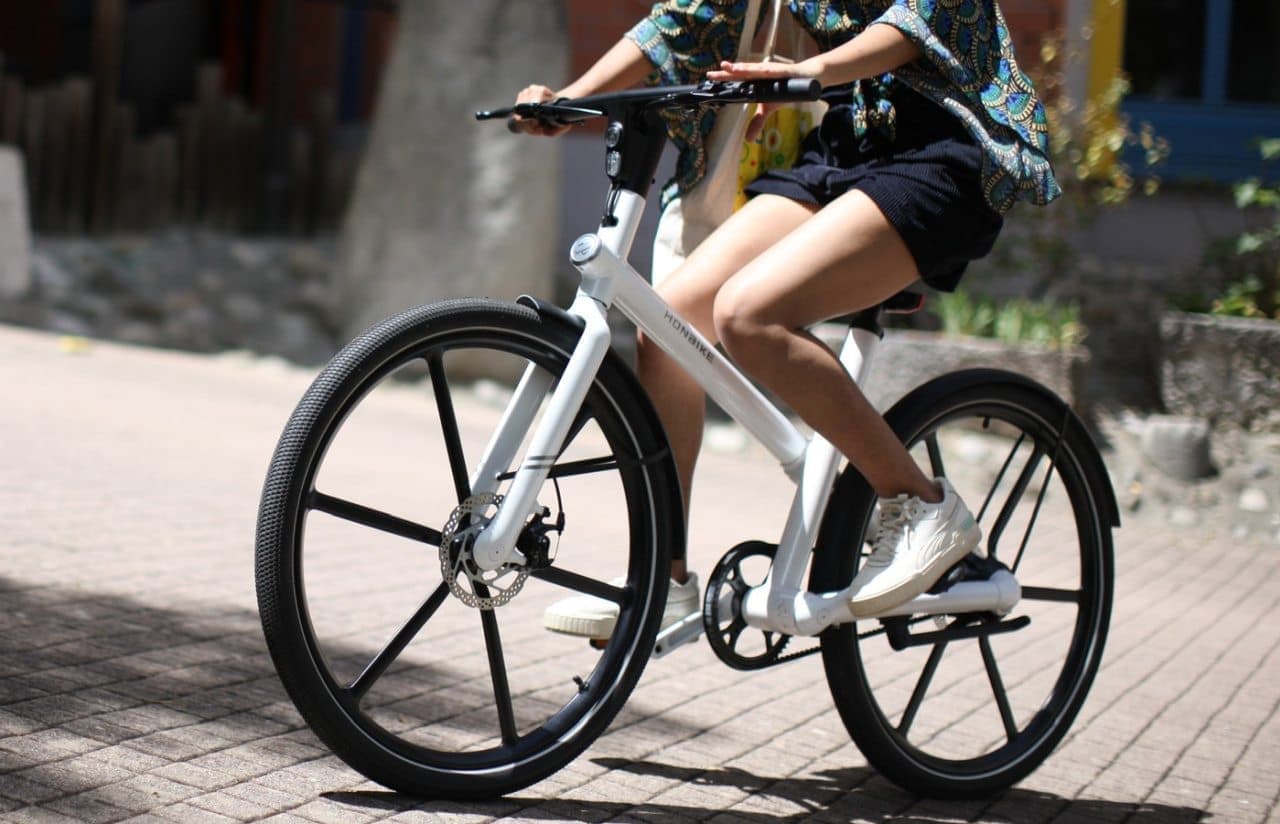 チェーンの無い自転車で知られるHonbikeが新製品「Honbike U4」を 