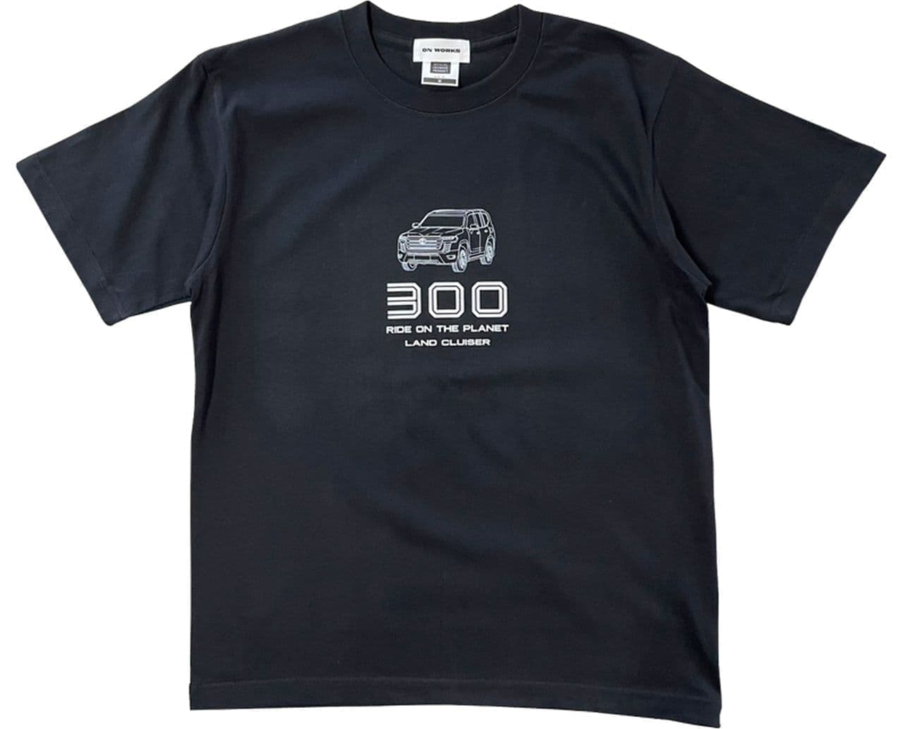 トヨタ「ランドクルーザー 300 ZX」のTシャツ発売 ― 注文受付停止中のランクルをせめてTシャツで