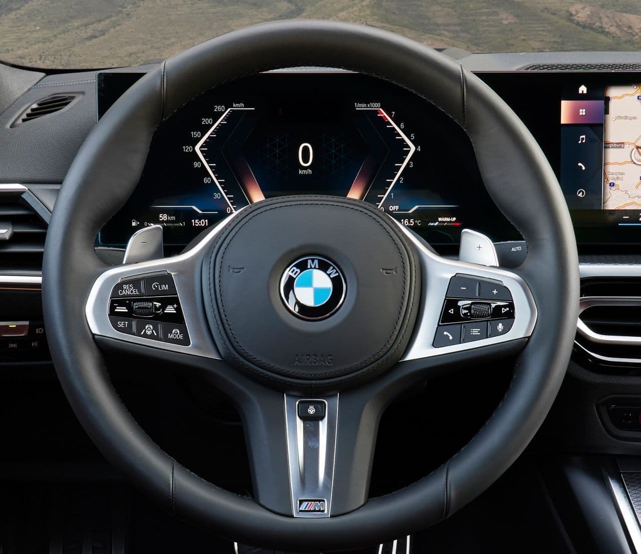 新型BMW 3シリーズ販売開始 ダブル・バー採用のキドニー・グリルやワイド化されたフロント・エプロンでよりパワフルなフロントフェイスに