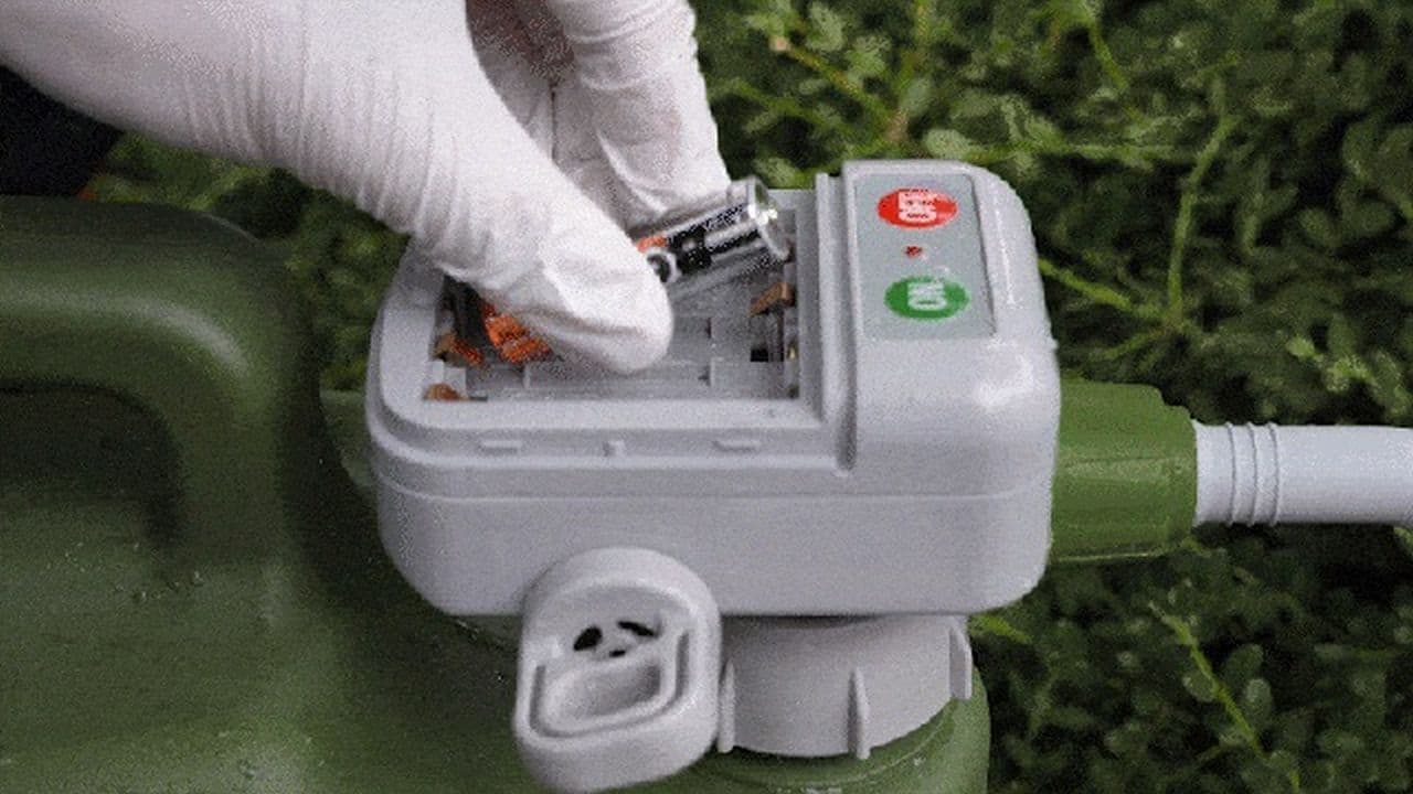 単三電池で使えるポンプ「WATERMAN」