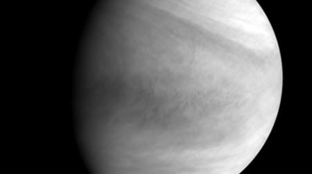 探査機「あかつき」、ついに金星の軌道に―撮った写真も公開