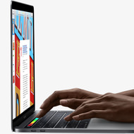 MacBook Airより薄い新MacBook Pro―SDスロットなどばっさり廃止