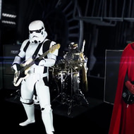 スター・ウォーズの帝国軍が奏でるメタル！―謎のバンド「Galactic Empire」が話題