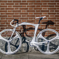 重さわずか2.7キロの自転車フレーム、CAMARDの「LZR」…秘密は“フィン”