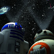 スター・ウォーズ「R2-D2」と「BB-8」のかたちをした家庭用プラネタリウム