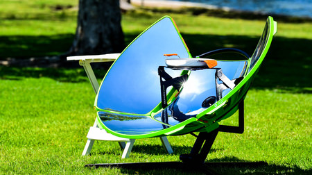 キャンプ用の太陽熱調理器「SolFource Sport」…重さ約4.5キロまでの軽量化に成功！