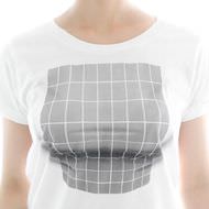 目の錯覚で、幸せに？…胸元が膨らんで見える「妄想マッピングＴシャツ/Illusion grid」
