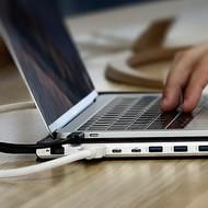 MacBook Pro用のケース「DOCKCASE」－USB 3.0、HDMI、SDカード、有線LANを使用可能に