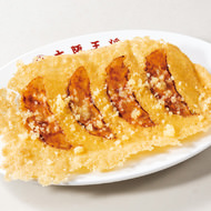 大阪王将に「カリカリダブルチーズ餃子」登場―チーズを焼いた「羽根」がうまい