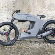 時速160キロで走れる電動バイク、Dusenspeedの「Modell 2」