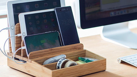 和室にも置けそう―iPhoneやiPadをまとめられる竹製の充電ステーション