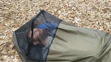 畳むとバックパックになるテント―野外フェスにも便利な「BivyPack」