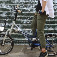SUBARUがAWD自転車（ミニベロ）を発売―ブルーの「High Spec」とオレンジの「Standard」、どっちを買うべき？