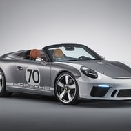 ポルシェのスポーツカー70周年を祝う「911スピードスターコンセプト」