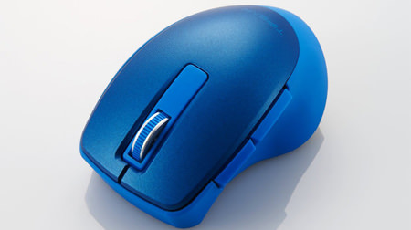 指先で「つまんで」操作するマウス「ティップス エアー」―BlueLED、静音スイッチ採用