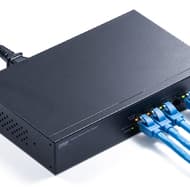 LANケーブルを電源がわりに使えるPoEスイッチングハブ「LAN-GIGAPOE51」―コンセントいらず！