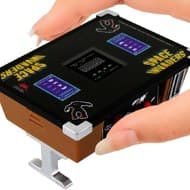 【うちで遊ぼう】世界最小のスペースインベーダー「Space Invaders Tiny Arcade Tabletop Edition」