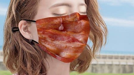 朝食にぴったりな焼き加減 ― ベーコンデザインのマスク「Bacon Breakfast Face Mask」
