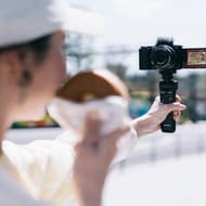ソニー「VLOGCAM ZV-E10」αシリーズ初のレンズ交換式Vlogカメラ